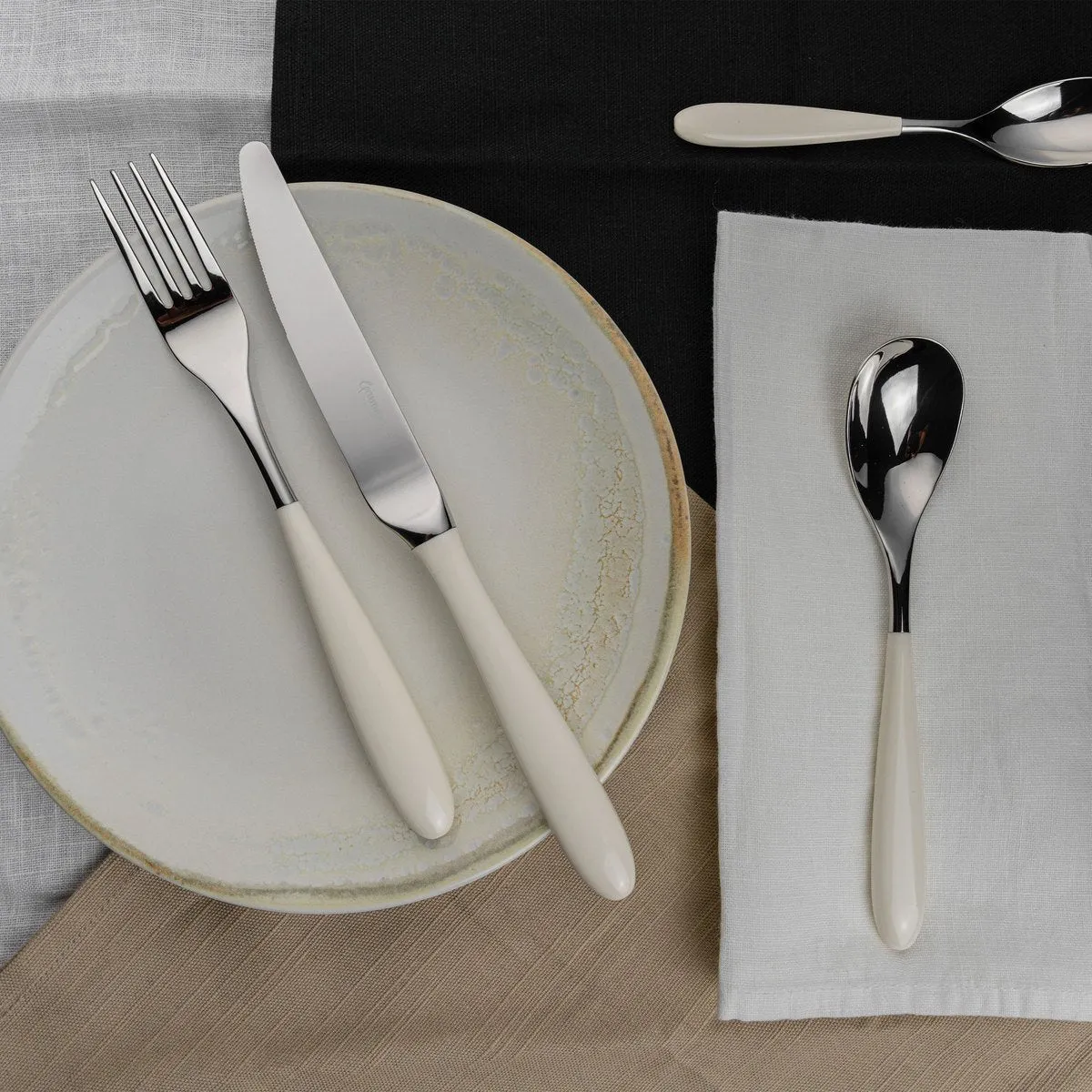 Yin & Yang White Set of 2 Dessert Forks